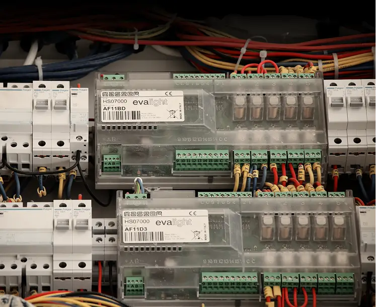 Brochure VOLTFIRE – efficientamento energetico e fotovoltaico